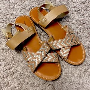 American Eagle Sandals